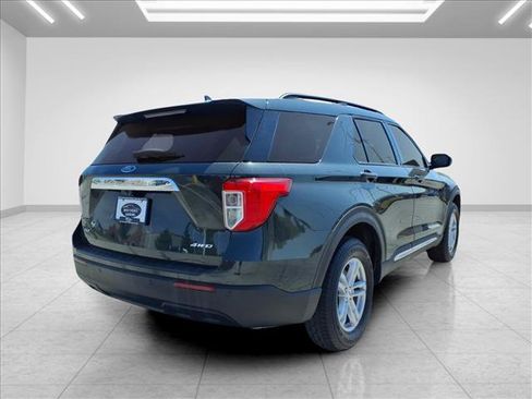 Used 2023 Ford Explorer XLT AWD/4WD image 11