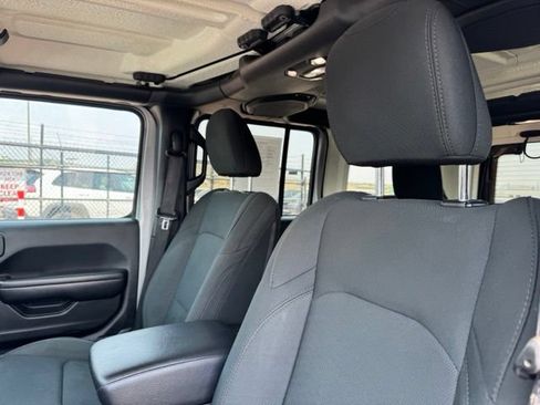 Used 2020 Jeep Wrangler Unlimited Sport S AWD/4WD image 14