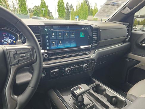 Used 2024 Chevrolet Silverado 1500 ZR2 w/ Technology Package AWD/4WD image 30