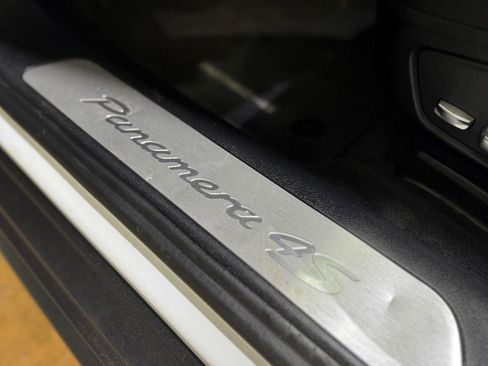 Used 2017 Porsche Panamera 4S image 83