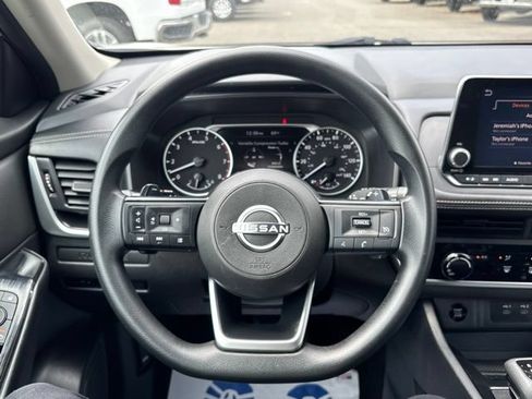 Used 2024 Nissan Rogue S FWD image 15