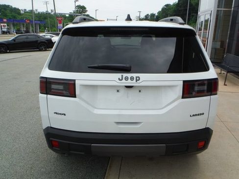 New 2026 Jeep Cherokee Laredo AWD/4WD image 12