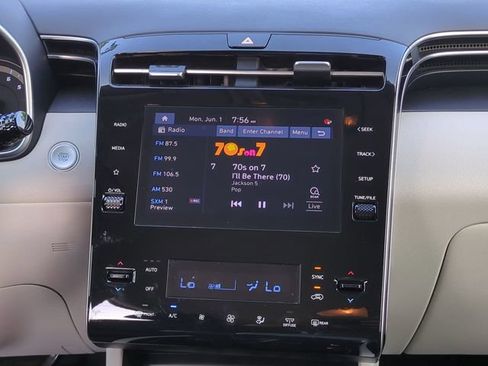 Certified 2024 Hyundai Tucson SEL FWD image 18