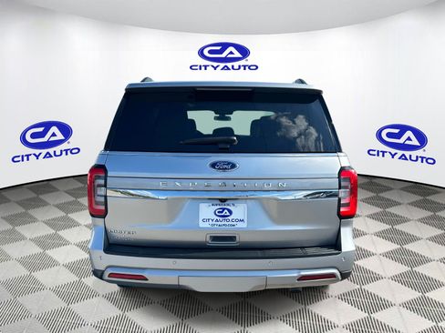 Used 2024 Ford Expedition Limited AWD/4WD image 4