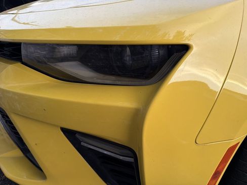 Used 2018 Chevrolet Camaro SS RWD image 4
