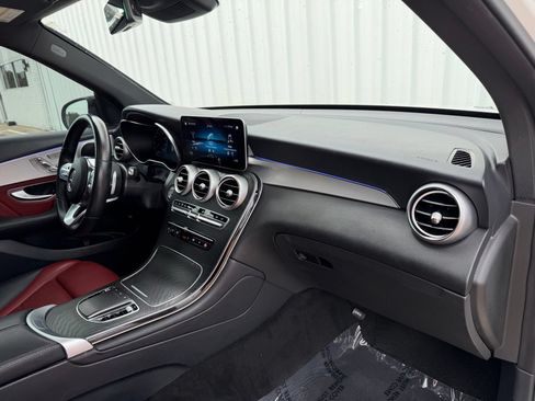 Used 2022 Mercedes-Benz GLC 300 4MATIC w/ AMG Line image 18