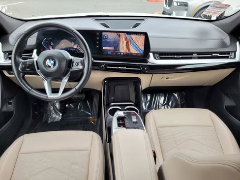 Certified 2025 BMW X2 xDrive28i w/ Convenience Package AWD/4WD image 17