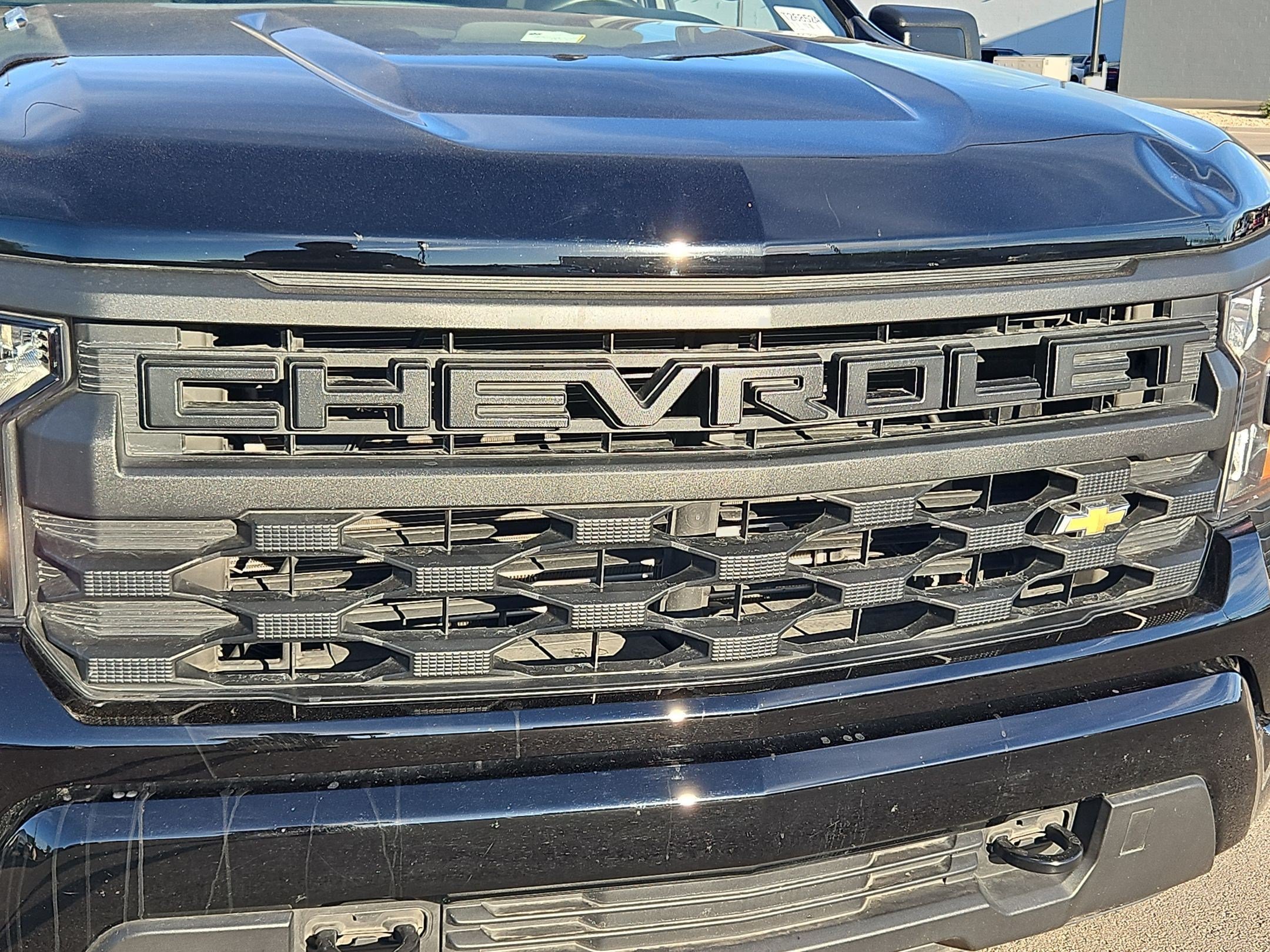 Used 2025 Chevrolet Silverado 1500 Custom RWD image 9