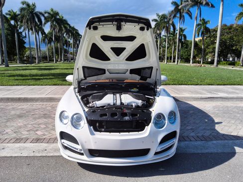 Used 2013 Bentley Flying Spur Flying Spur image 39