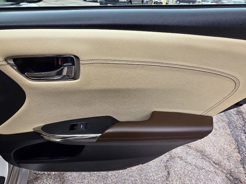 Used 2018 Toyota Avalon Limited image 80