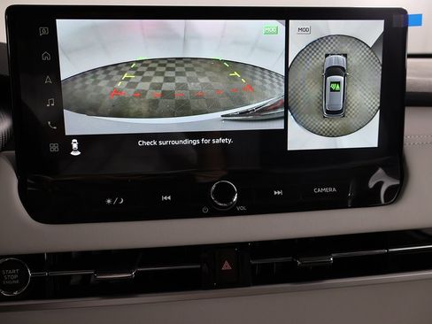 New 2025 Mitsubishi Outlander SE image 41