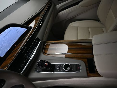 Used 2024 Cadillac Escalade ESV Sport Platinum AWD/4WD image 19