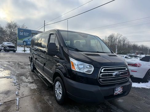 Used 2017 Ford Transit 350 XLT image 8