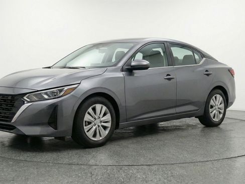 Used 2025 Nissan Sentra S FWD image 3