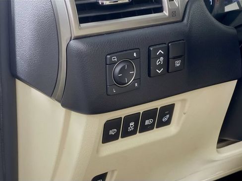 Used 2023 Lexus GX 460 Premium w/ Premium Plus Package AWD/4WD image 11