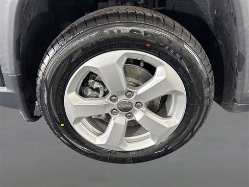 Used 2019 Jeep Compass Latitude AWD/4WD image 22