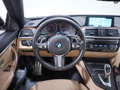 Used 2020 BMW 440i Coupe w/ M Sport Package image 11