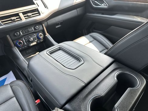 Certified 2024 Chevrolet Suburban High Country w/ Premium Package image 21