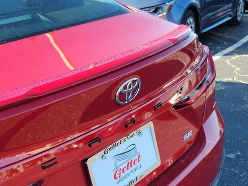 New 2026 Toyota Camry SE image 7