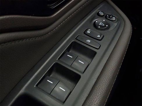 Used 2018 Honda Odyssey Elite image 16