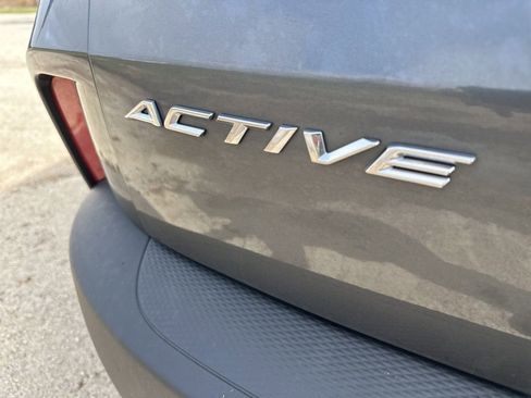 Used 2025 Ford Escape Active image 14