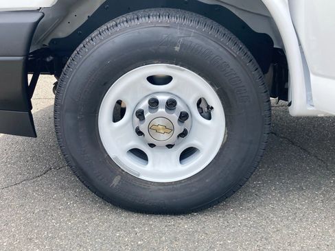 New 2025 Chevrolet Express 2500 w/ Driver Convenience Package image 22