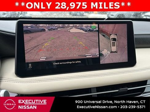 Used 2024 INFINITI QX60 Sensory image 17