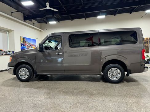 Used 2018 Nissan NV 3500 SL image 8