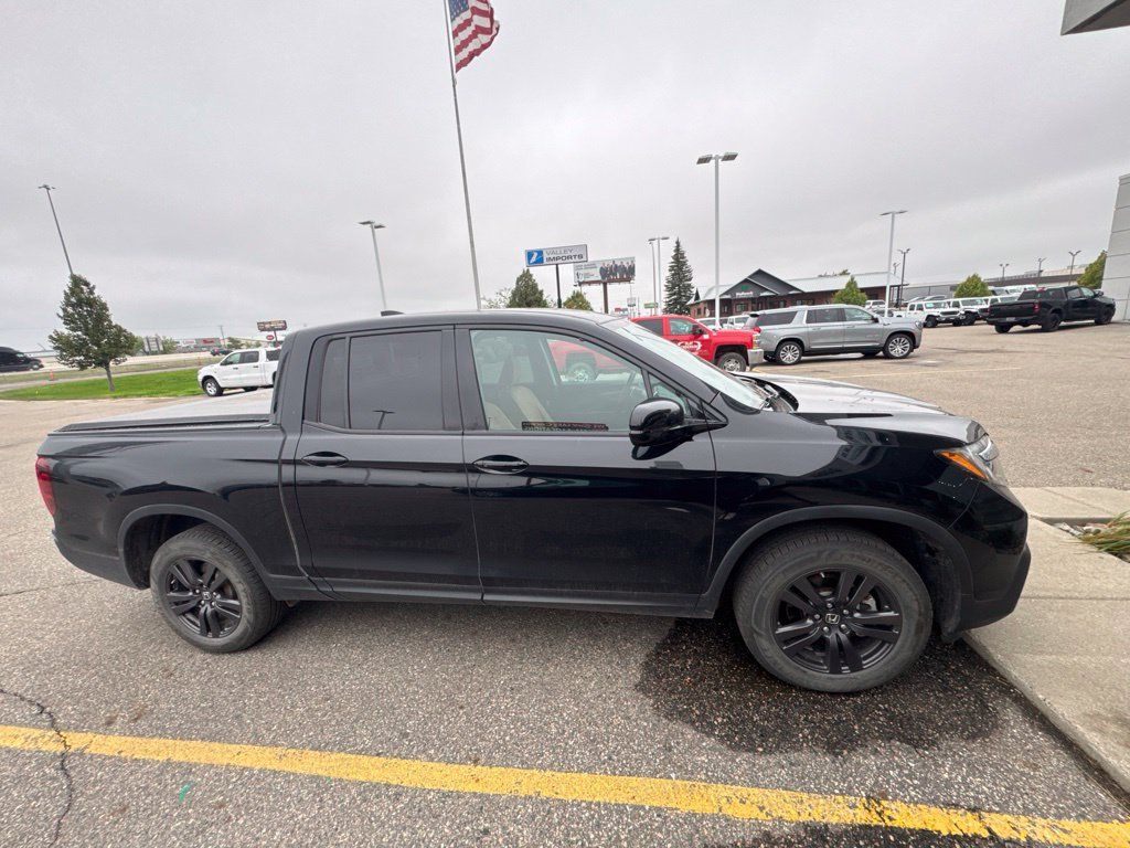 Used 2020 Honda Ridgeline Sport image 3