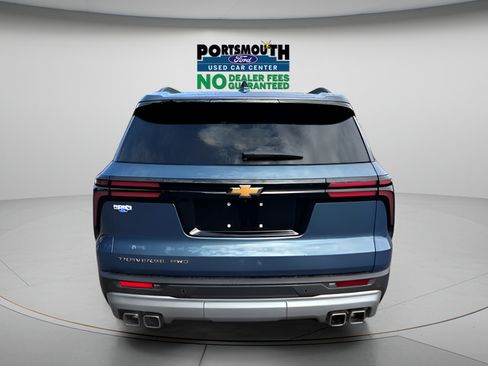 Used 2025 Chevrolet Traverse LT AWD/4WD image 13