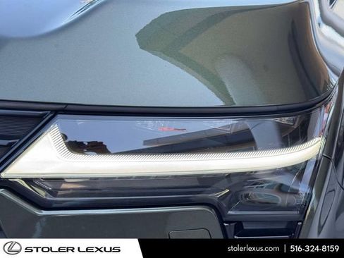 Used 2025 Lexus GX 550 w/ Accessory Package (2T) AWD/4WD image 8