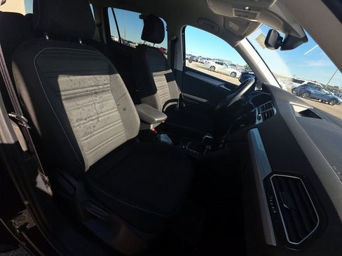 Used 2024 Volkswagen Tiguan S image 8