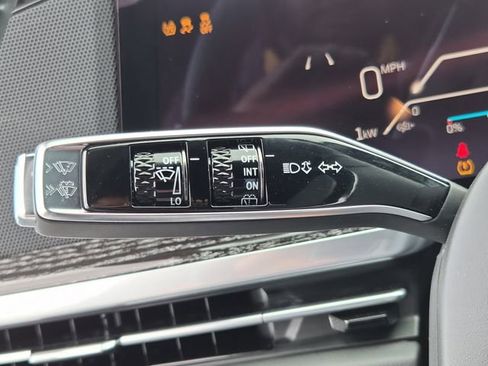 Used 2025 Cadillac Escalade IQ Luxury 1 image 24