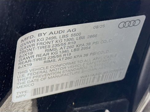 Used 2025 Audi Q5 Premium w/ Convenience Package image 30