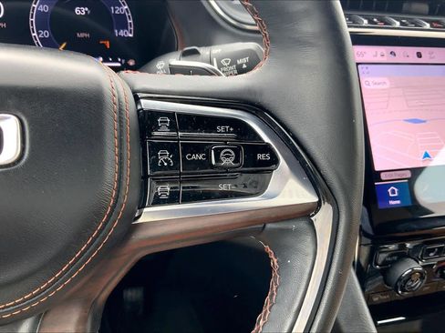 Used 2024 Jeep Grand Cherokee L Summit w/ High Altitude Package AWD/4WD image 25