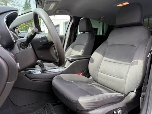Used 2016 Chevrolet Malibu LT FWD image 24