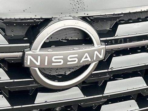 New 2026 Nissan Pathfinder Platinum AWD/4WD image 11