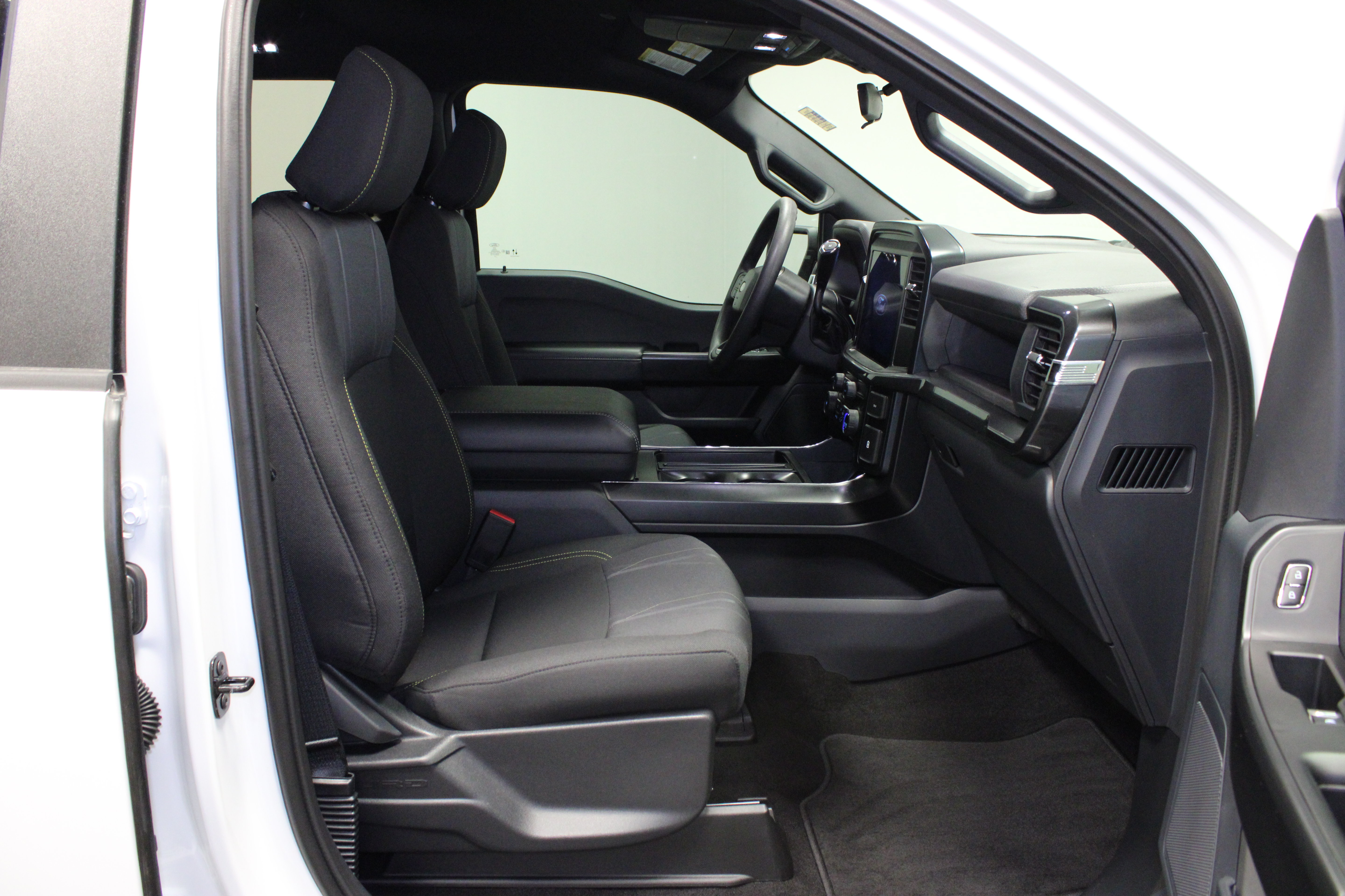 Used 2025 Ford F150 STX w/ Equipment Group 200A RWD image 16