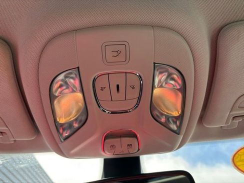 Used 2017 Jeep Compass Latitude w/ Popular Equipment Group image 24