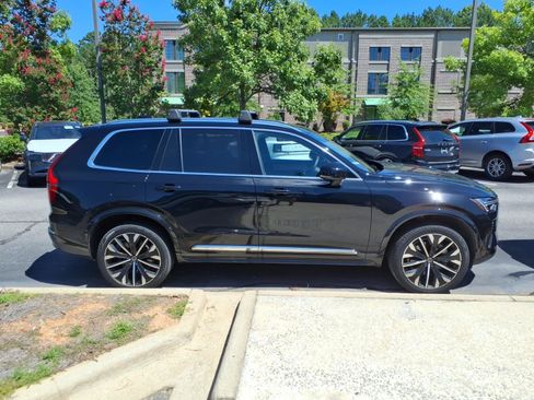 Used 2025 Volvo XC90 B5 Plus w/ Protection Package Premier AWD/4WD image 2