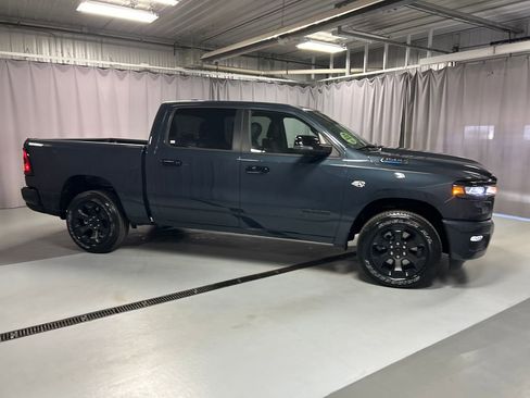 New 2026 RAM 1500 4x4 Crew Cab image 8