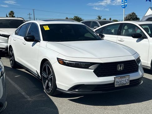 Used 2023 Honda Accord Sport image 2