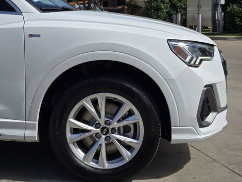 Certified 2025 Audi Q3 2.0T Premium w/ Convenience Package image 13