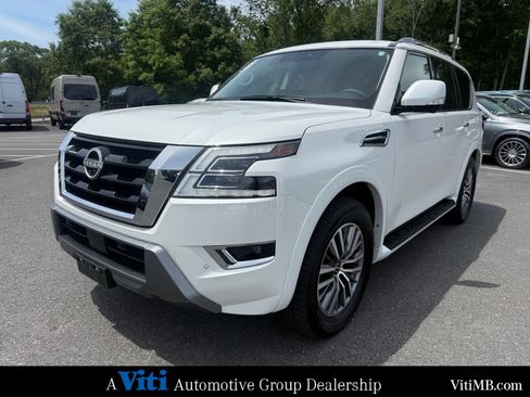 Used 2023 Nissan Armada SL w/ Captain's Chairs Package AWD/4WD image 4