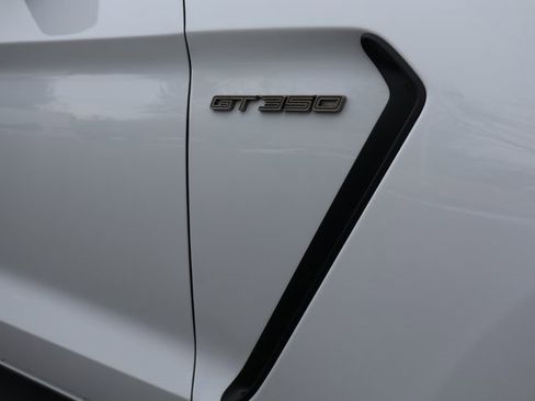 Used 2016 Ford Mustang Shelby GT350R w/ GT350R Equipment Group 920A image 22