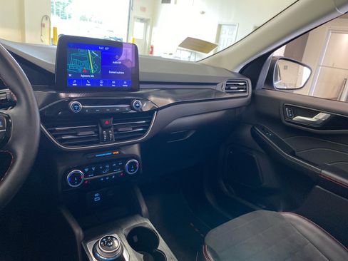 Used 2022 Ford Escape SEL w/ SEL Stealth AWD Package image 14