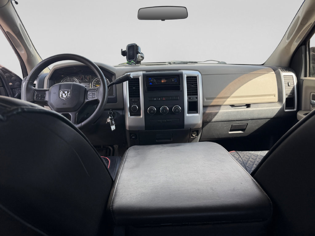 Used 2012 RAM 1500 Classic SLT AWD/4WD image 24