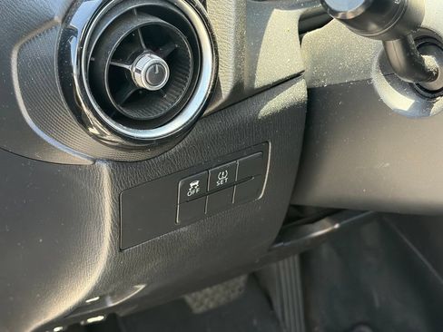 Used 2017 Toyota Yaris iA FWD image 7