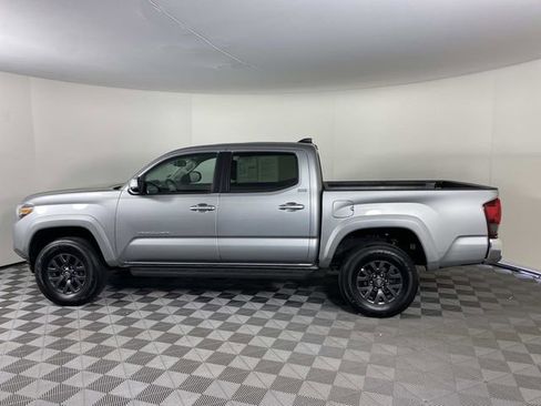 Used 2023 Toyota Tacoma SR5 AWD/4WD image 5