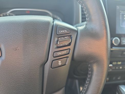 Used 2024 Nissan Frontier SV w/ Technology Package RWD image 18